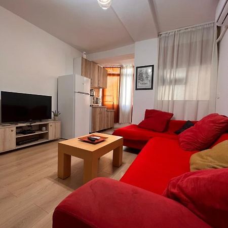Alea1 Apartment Тирана Екстер'єр фото