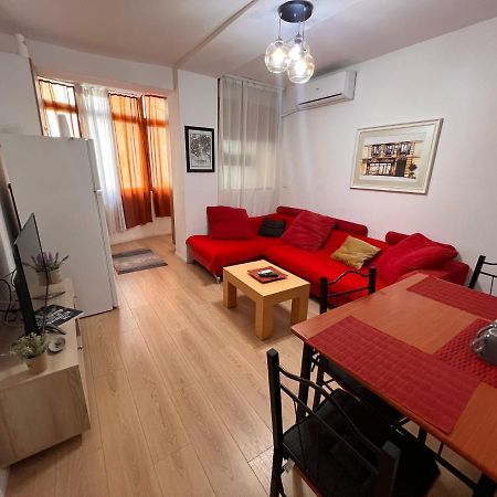 Alea1 Apartment Тирана Екстер'єр фото