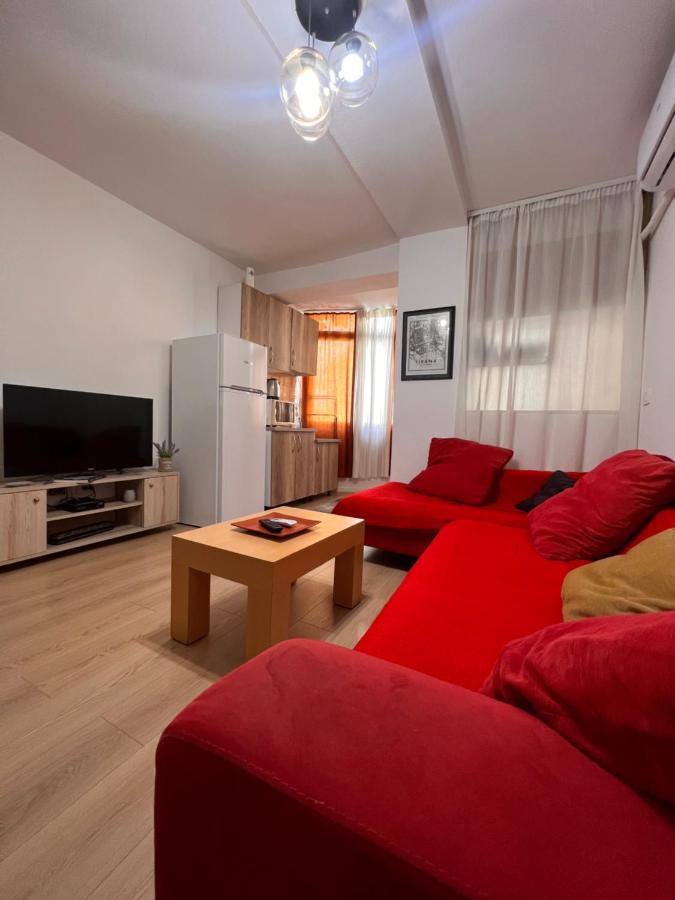 Alea1 Apartment Тирана Екстер'єр фото